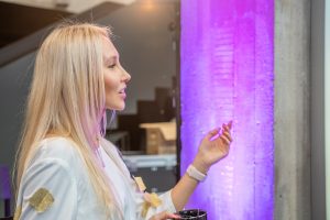 Tekoäly muuttaa liiketoimintaa